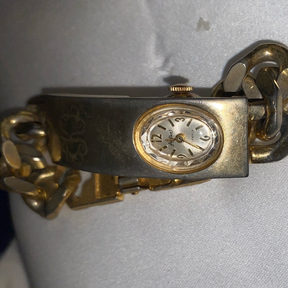 Austin vintage watch works well